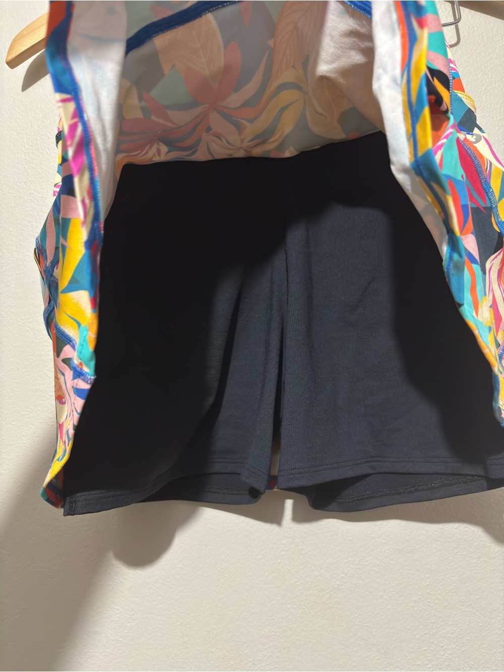 Dona Jo Tropical Multi-Color Flared Skort Skirt Size 1.5 Medium Pickleball golf - Picture 4 of 9